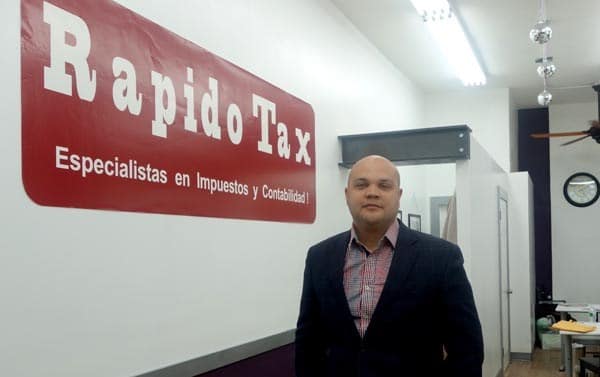 RAPIDO TAX abre primera región de franquicias en Queens para empresarios latinos